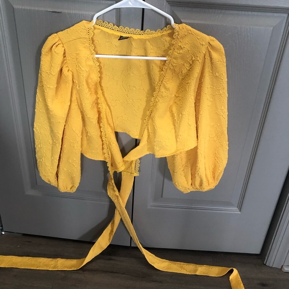 Beautiful blouse - Picture 5 of 6